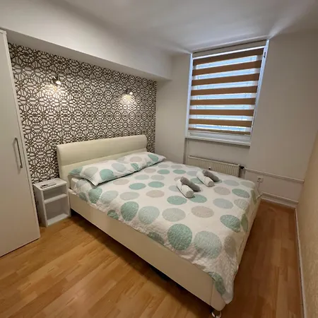 Granada Gostinjska kuća *